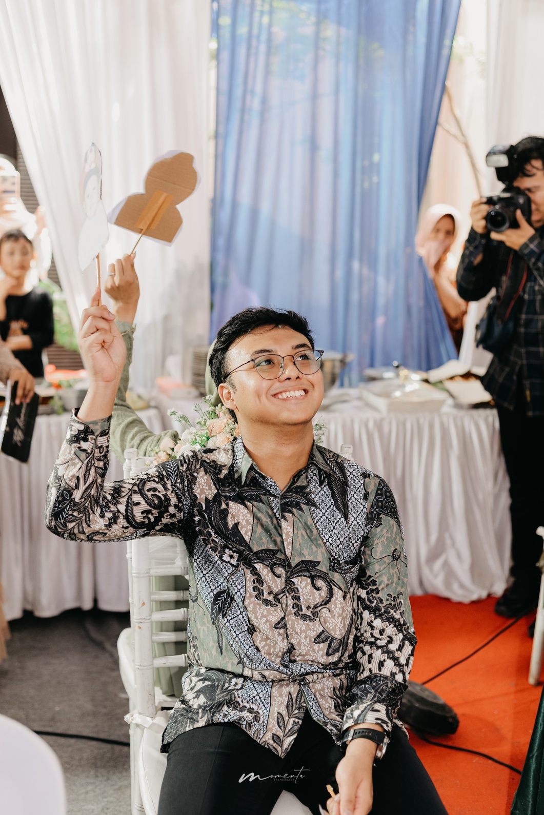 Groom 2